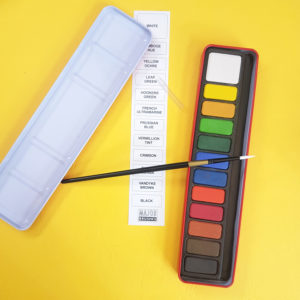 12 watercolour blocks in tin with thin brush